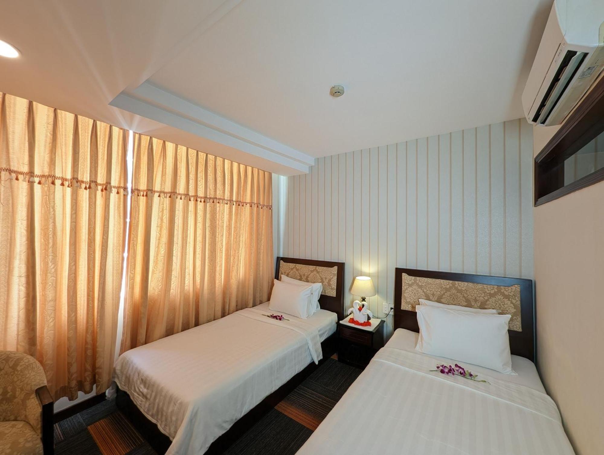 Dong Kinh Hotel Cidade de Ho Chi Minh Exterior foto