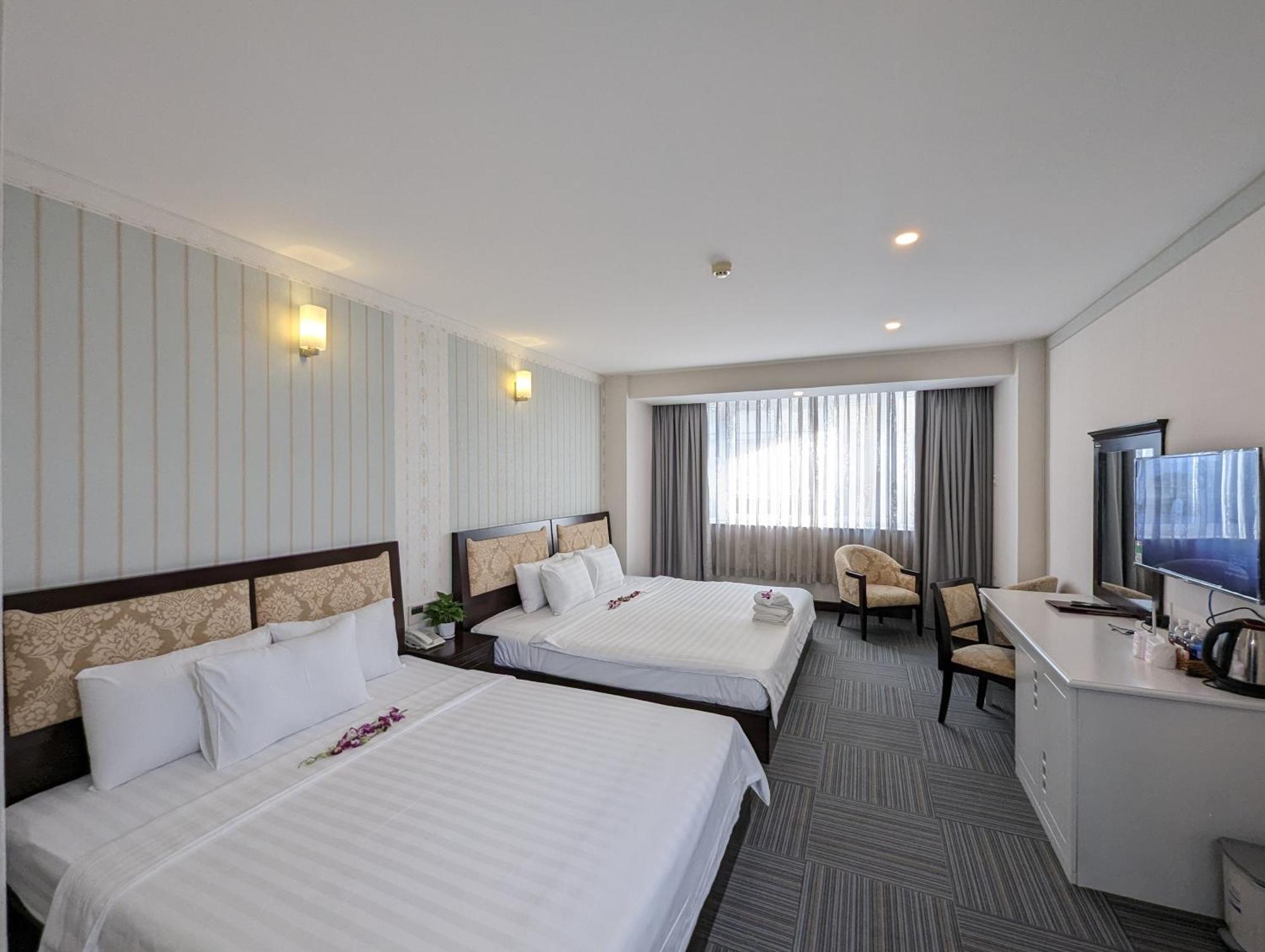 Dong Kinh Hotel Cidade de Ho Chi Minh Exterior foto
