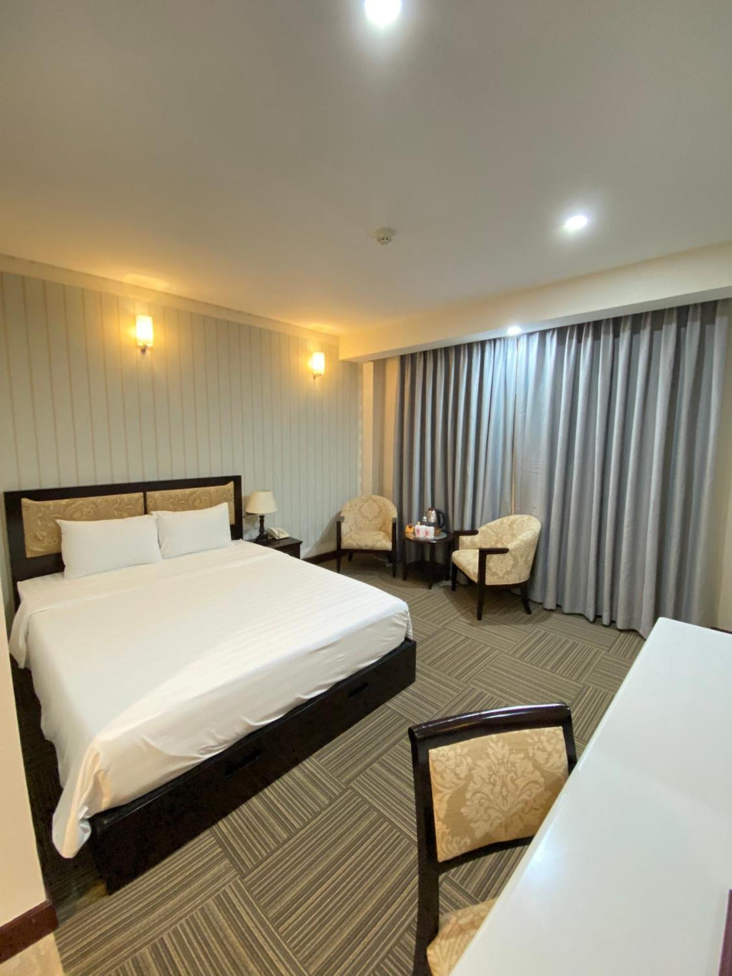 Dong Kinh Hotel Cidade de Ho Chi Minh Exterior foto